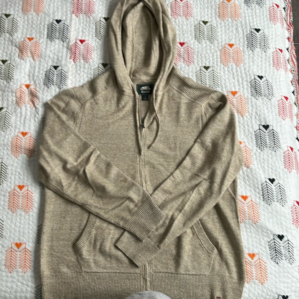 Roots sweater zip-up hoodie (size L)